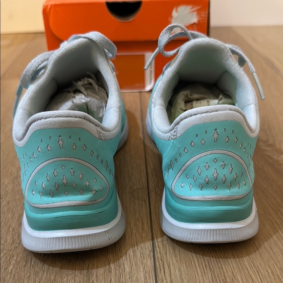 Nike Free Run 3.0 V4 Tropical Twist Tiffany Blue size 6 - Picture 4 of 7